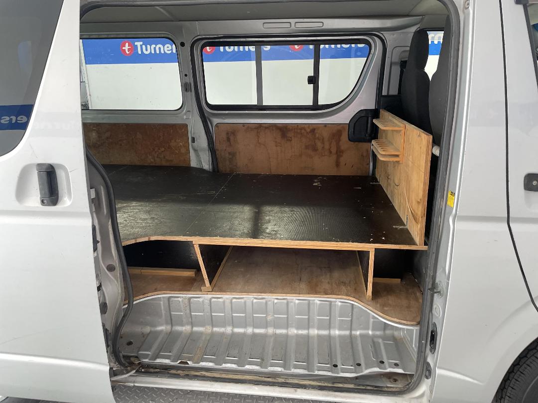 Photo '19' of Toyota Regius