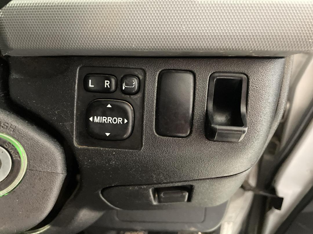 Photo '23' of Toyota Regius