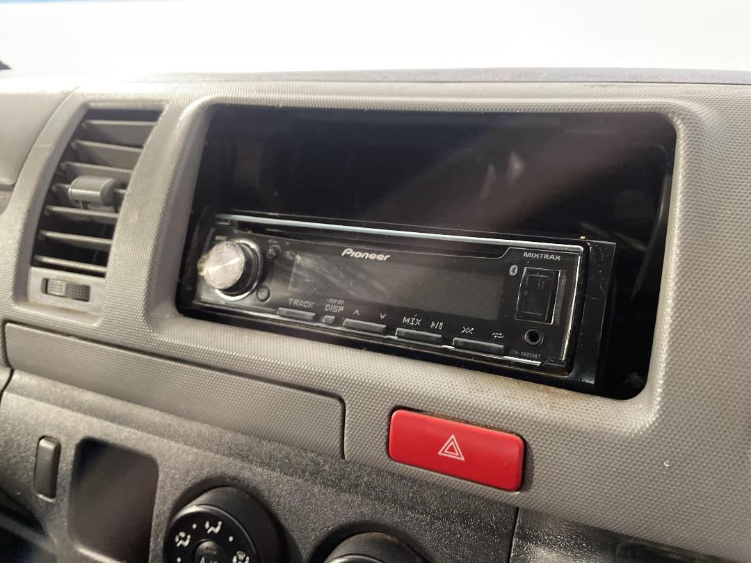 Photo '25' of Toyota Regius