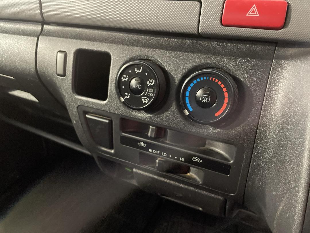 Photo '26' of Toyota Regius