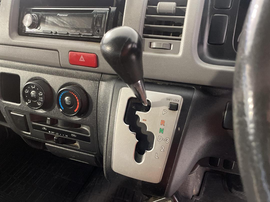 Photo '27' of Toyota Regius