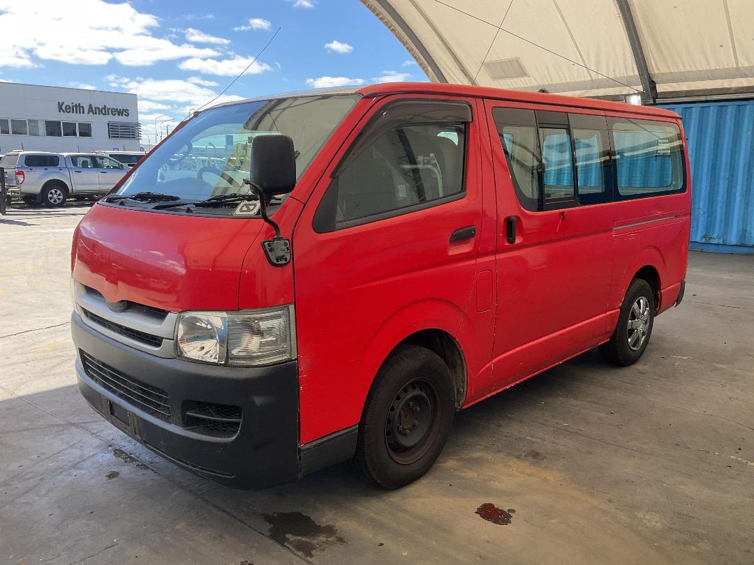 Photo '3' of Toyota Regius ACE