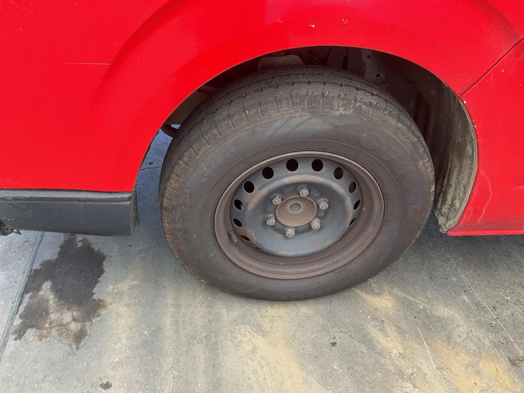 Photo '12' of Toyota Regius ACE