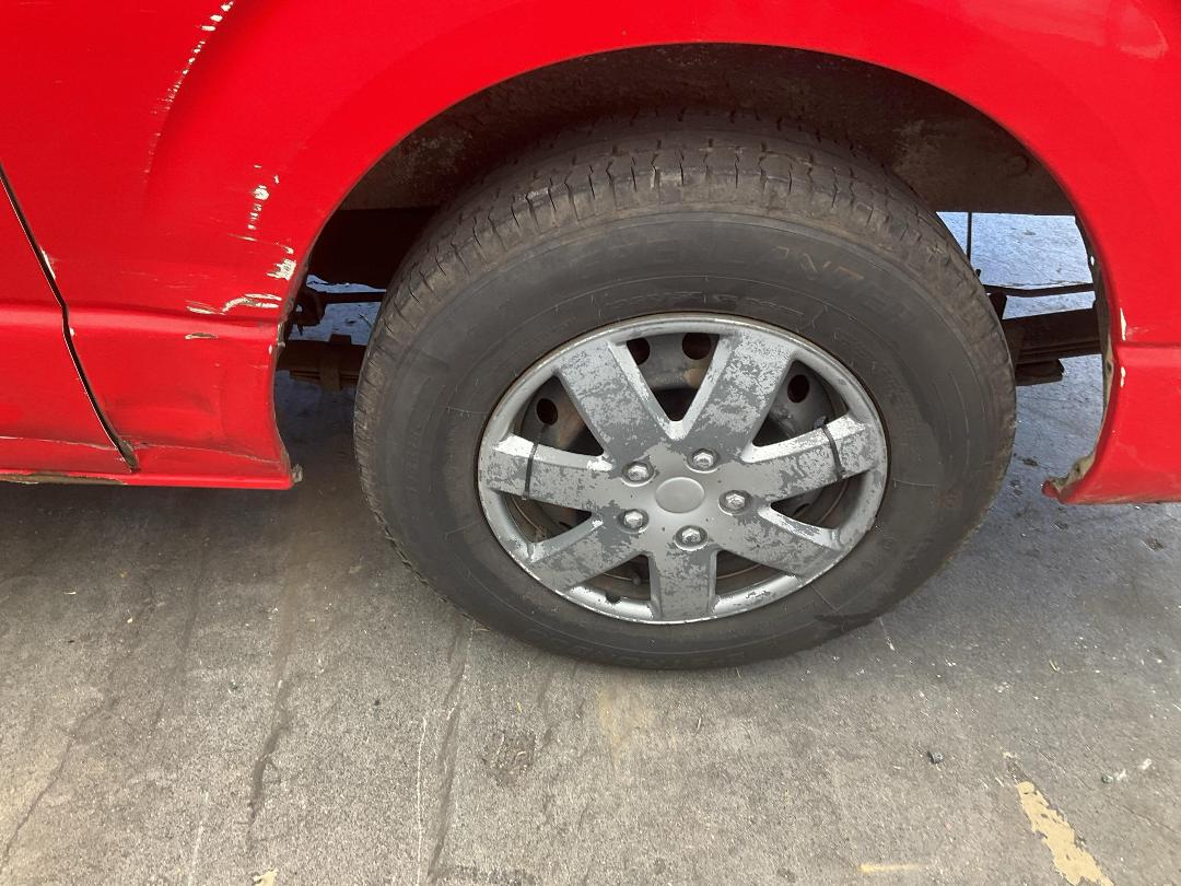 Photo '13' of Toyota Regius ACE