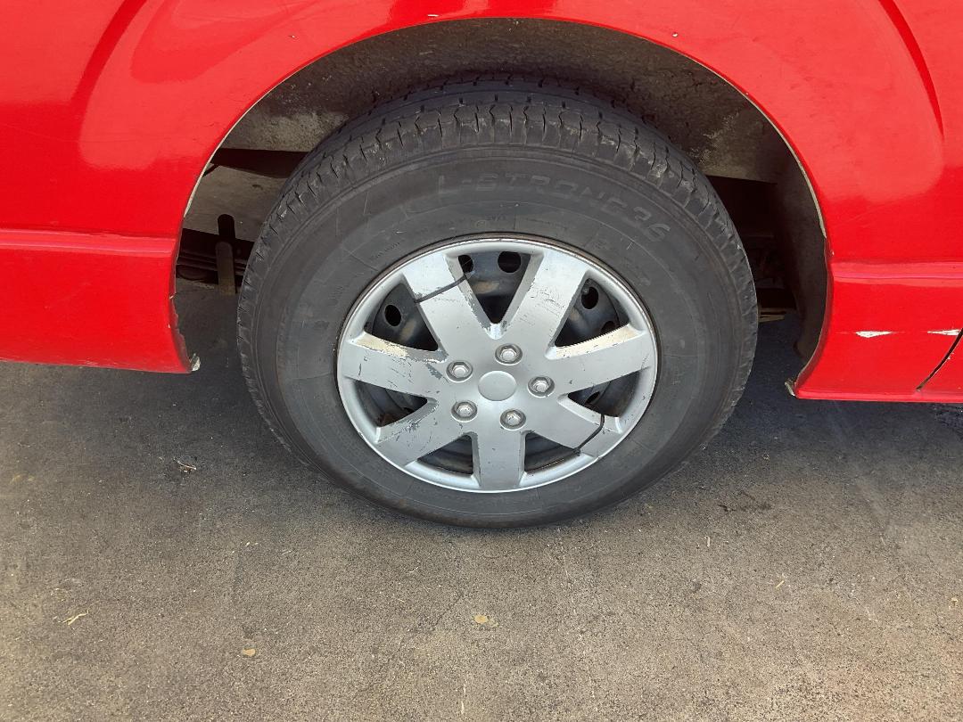 Photo '14' of Toyota Regius ACE