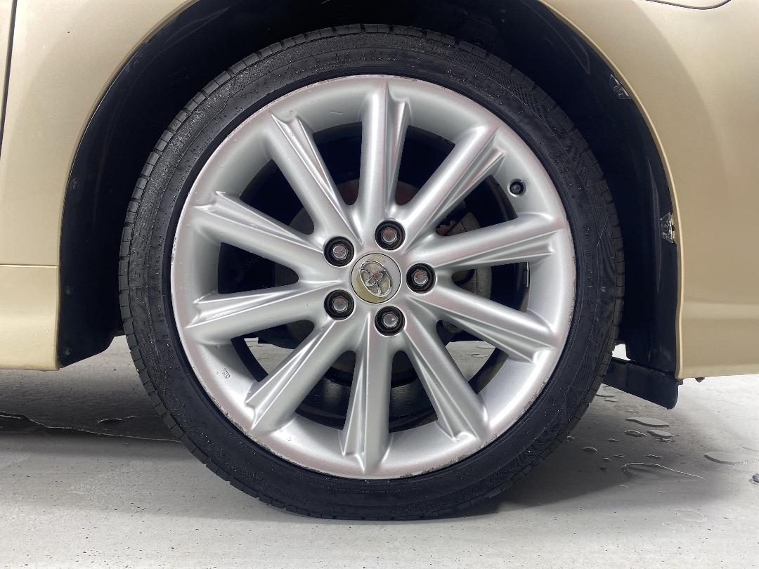 Photo '9' of Toyota SAI Photo '9' of Toyota SAI