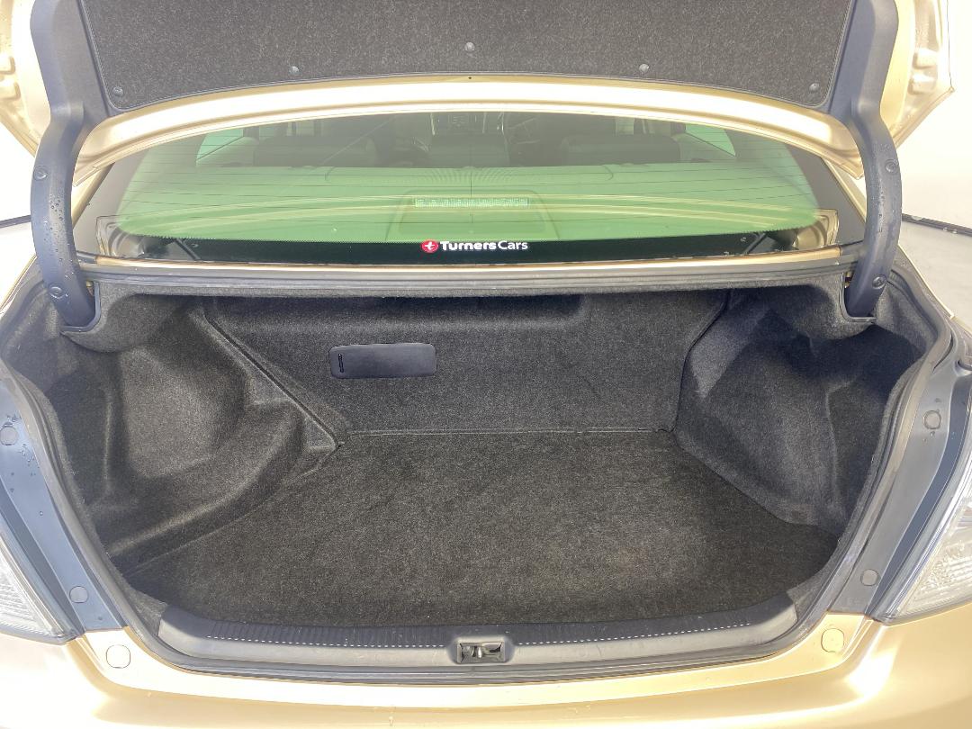 Photo '14' of Toyota SAI Photo '14' of Toyota SAI