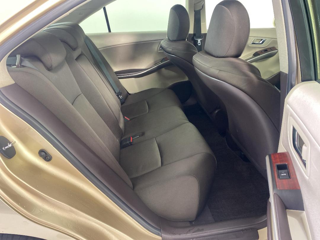 Photo '20' of Toyota SAI Photo '20' of Toyota SAI