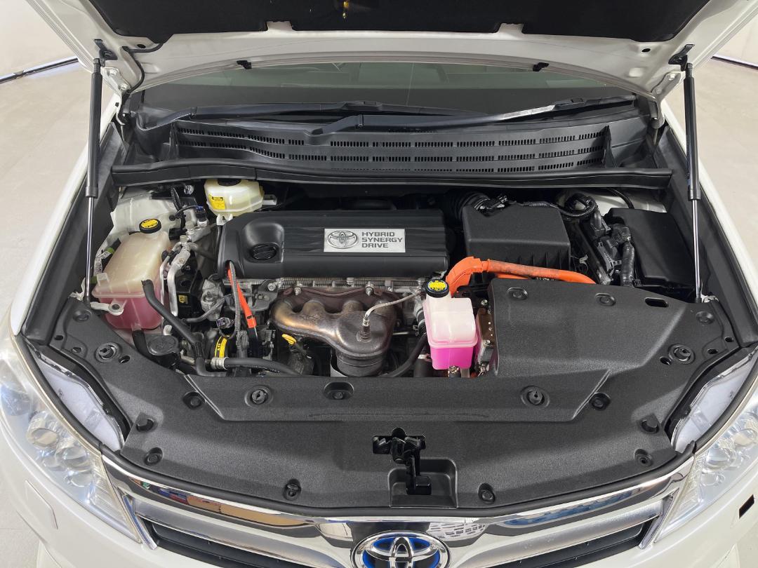 Photo '13' of Toyota SAI