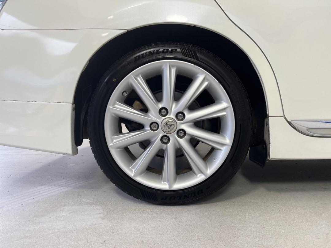 Photo '12' of Toyota SAI