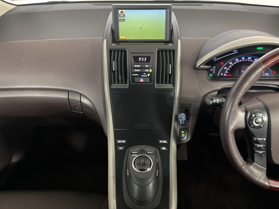 Photo '18' of Toyota SAI