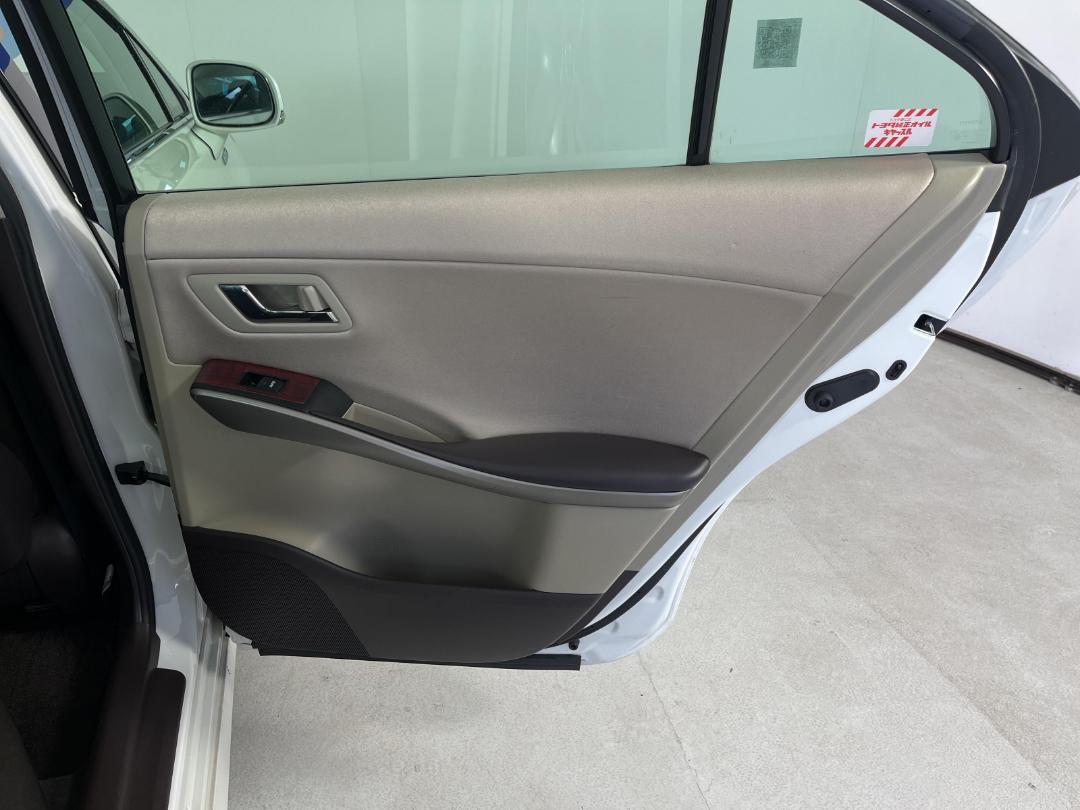 Photo '19' of Toyota SAI