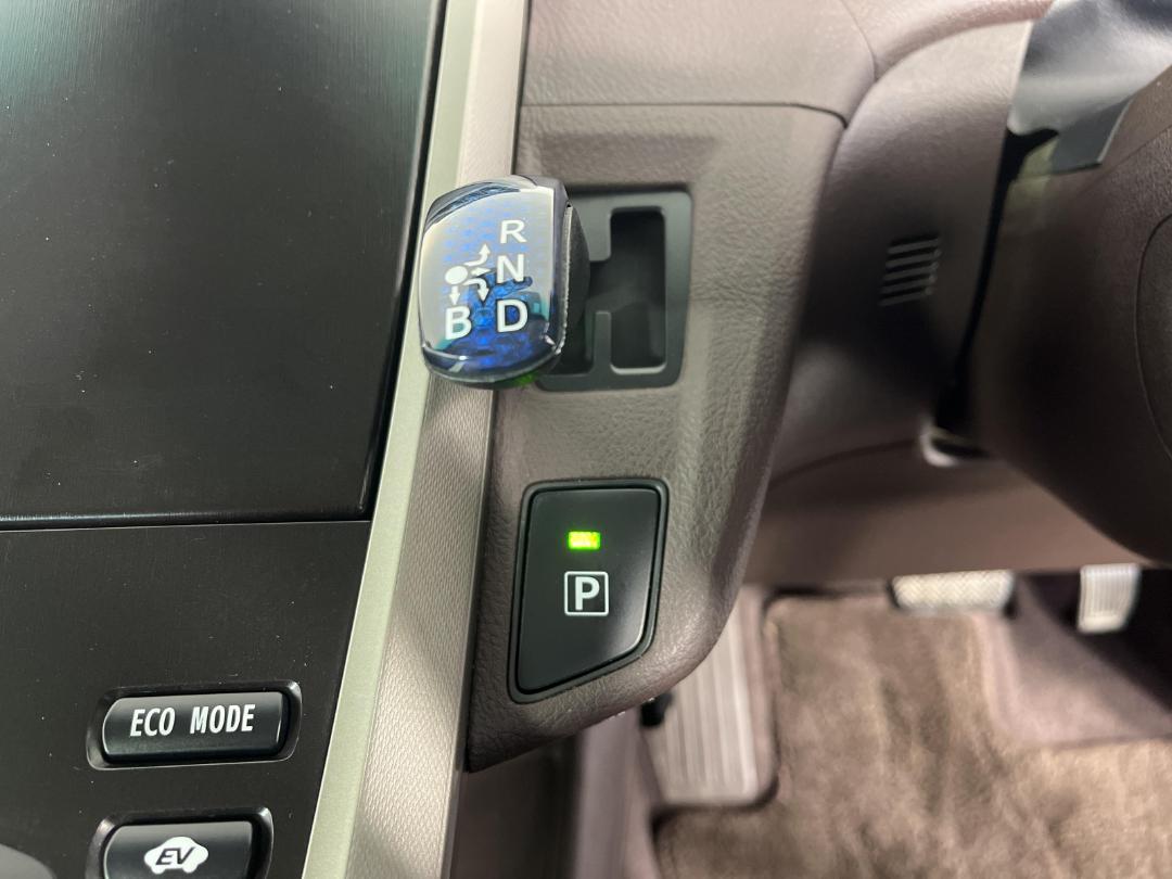 Photo '31' of Toyota SAI