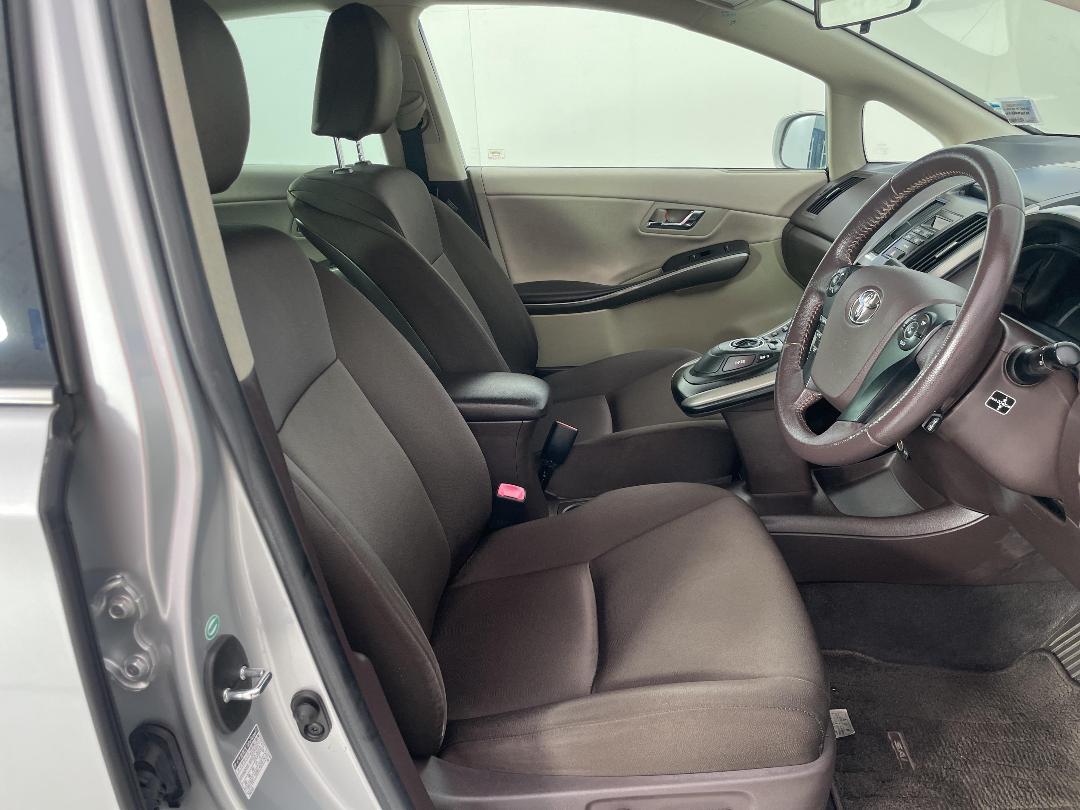 Photo '16' of Toyota SAI