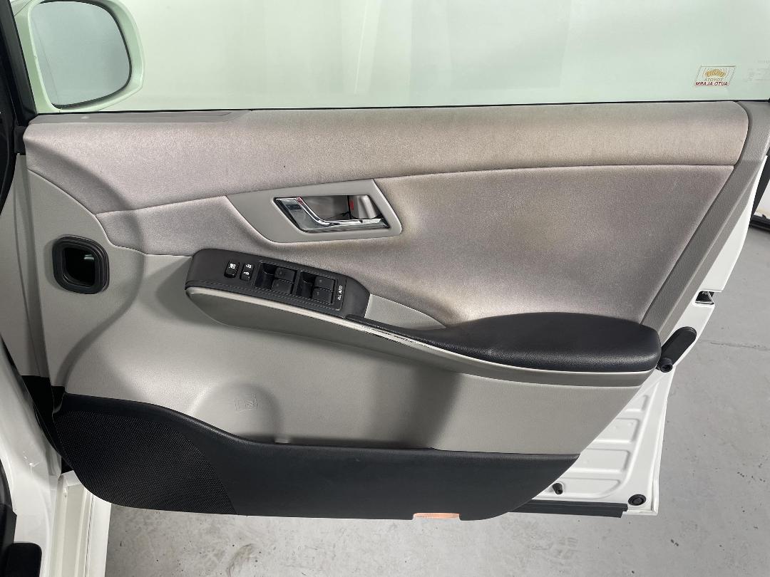 Photo '15' of Toyota SAI