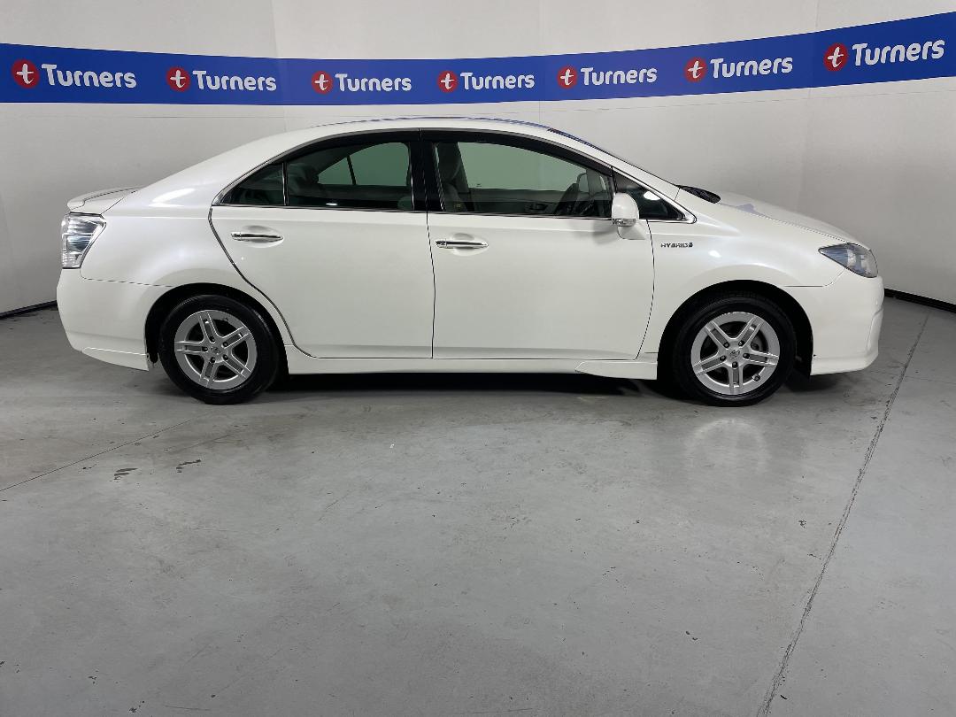 Photo '23' of Toyota SAI