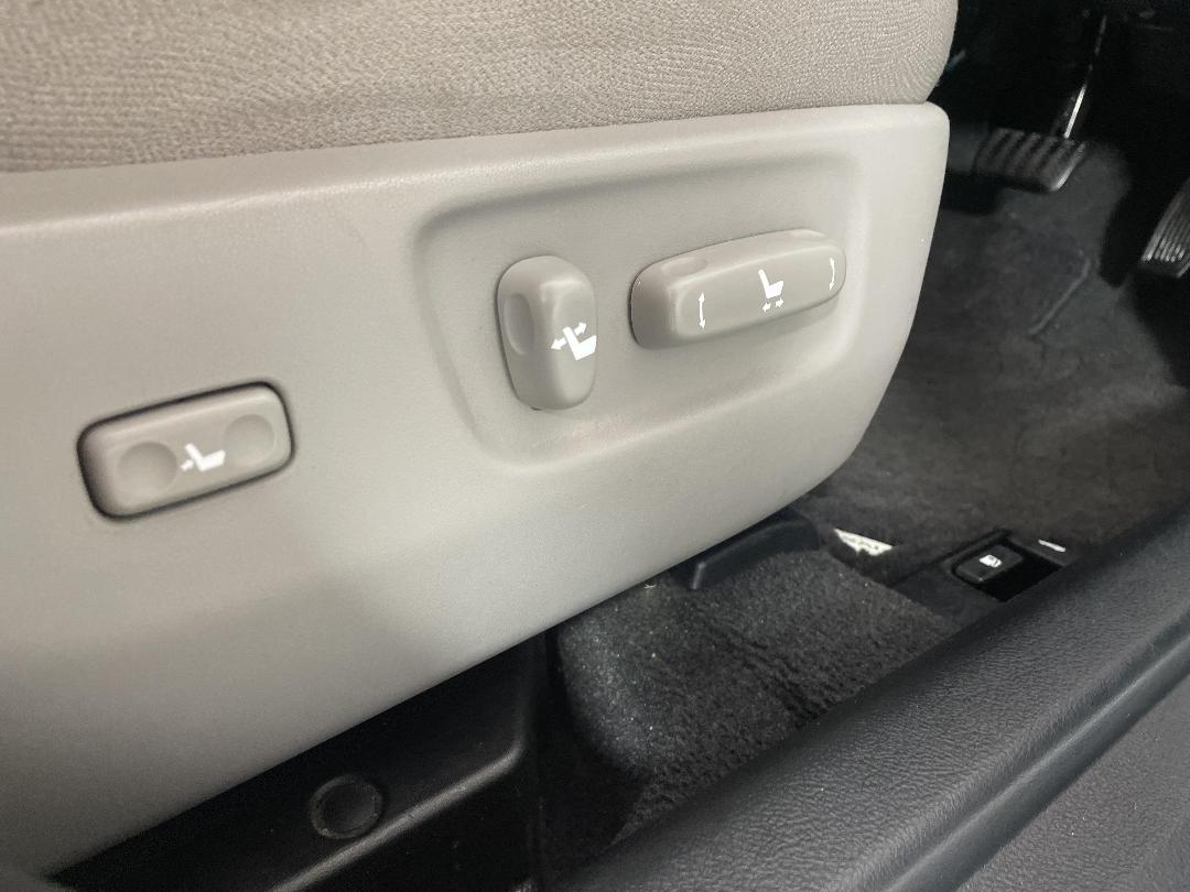 Photo '25' of Toyota SAI