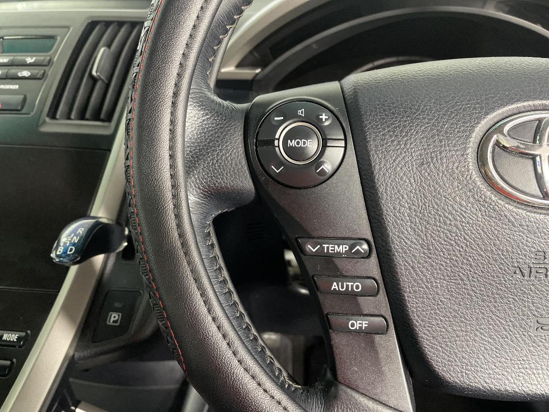 Photo '26' of Toyota SAI