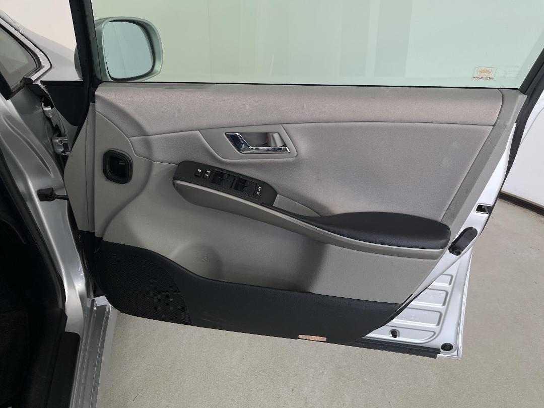 Photo '15' of Toyota SAI