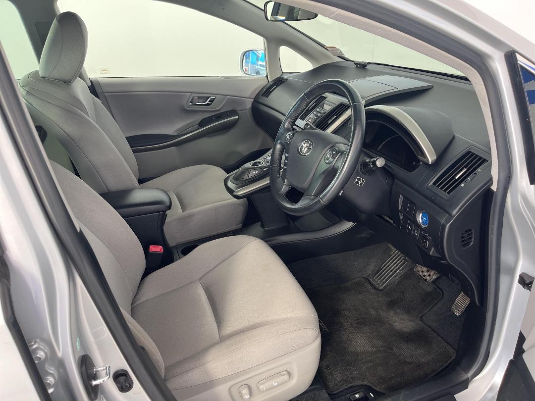 Photo '16' of Toyota SAI