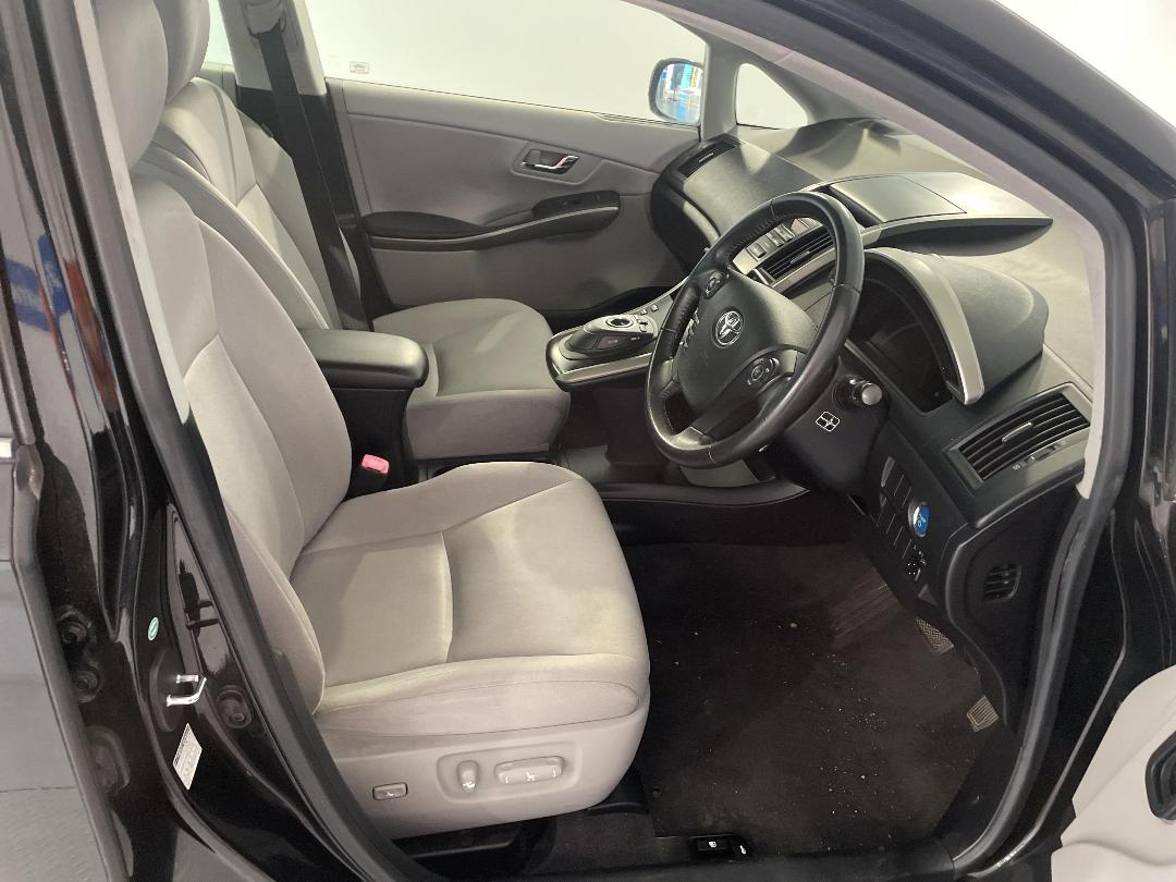 Photo '16' of Toyota SAI