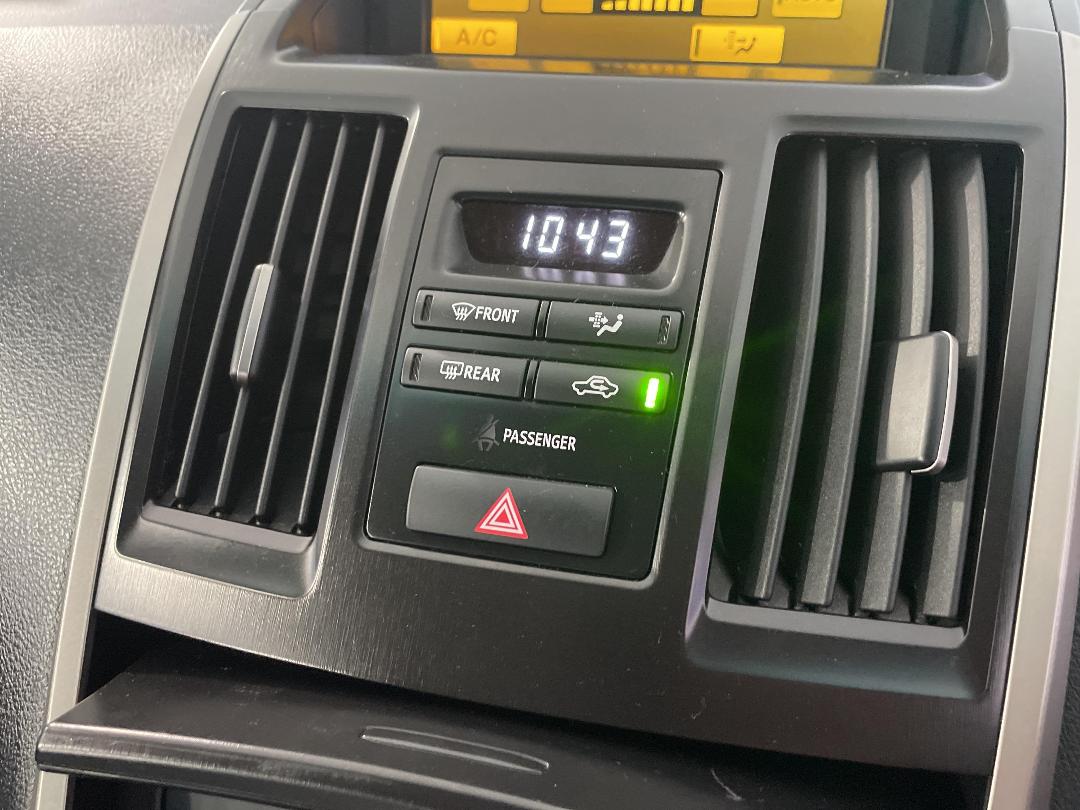 Photo '30' of Toyota SAI