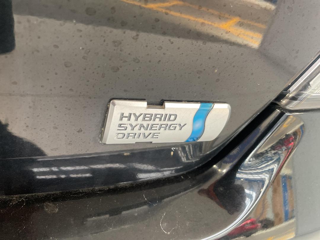 Photo '39' of Toyota SAI