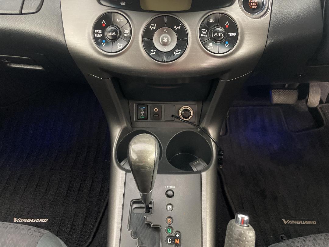 Photo '18' of Toyota Vanguard