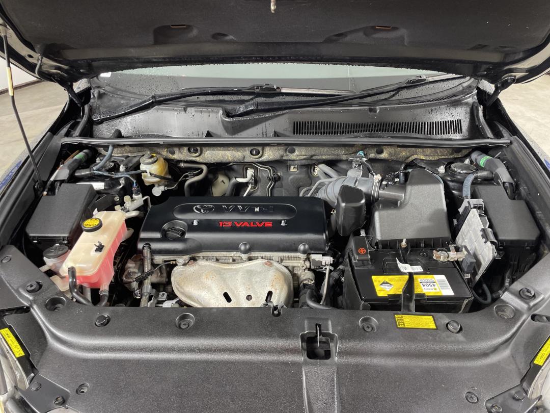 Photo '13' of Toyota Vanguard Photo '13' of Toyota Vanguard