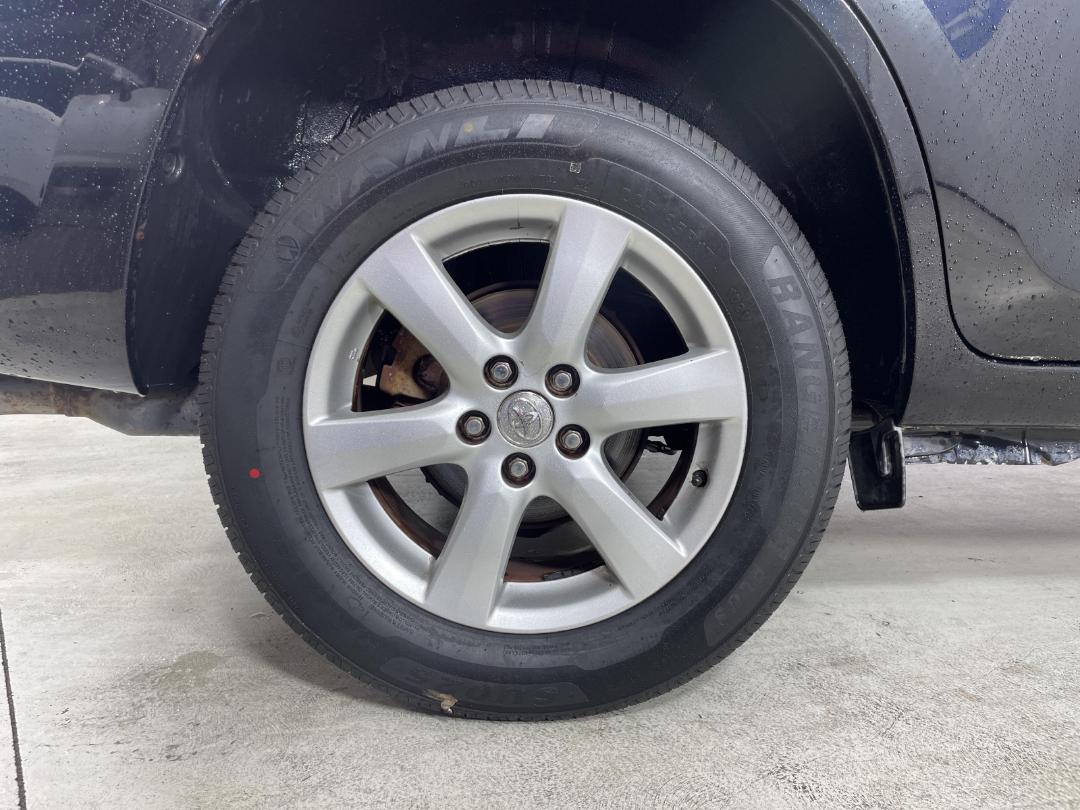 Photo '12' of Toyota Vanguard Photo '12' of Toyota Vanguard