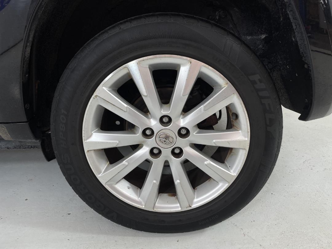 Photo '11' of Toyota Vanguard Photo '11' of Toyota Vanguard