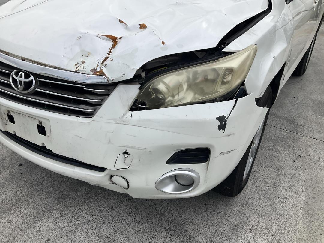 Photo '6' of Toyota Vanguard