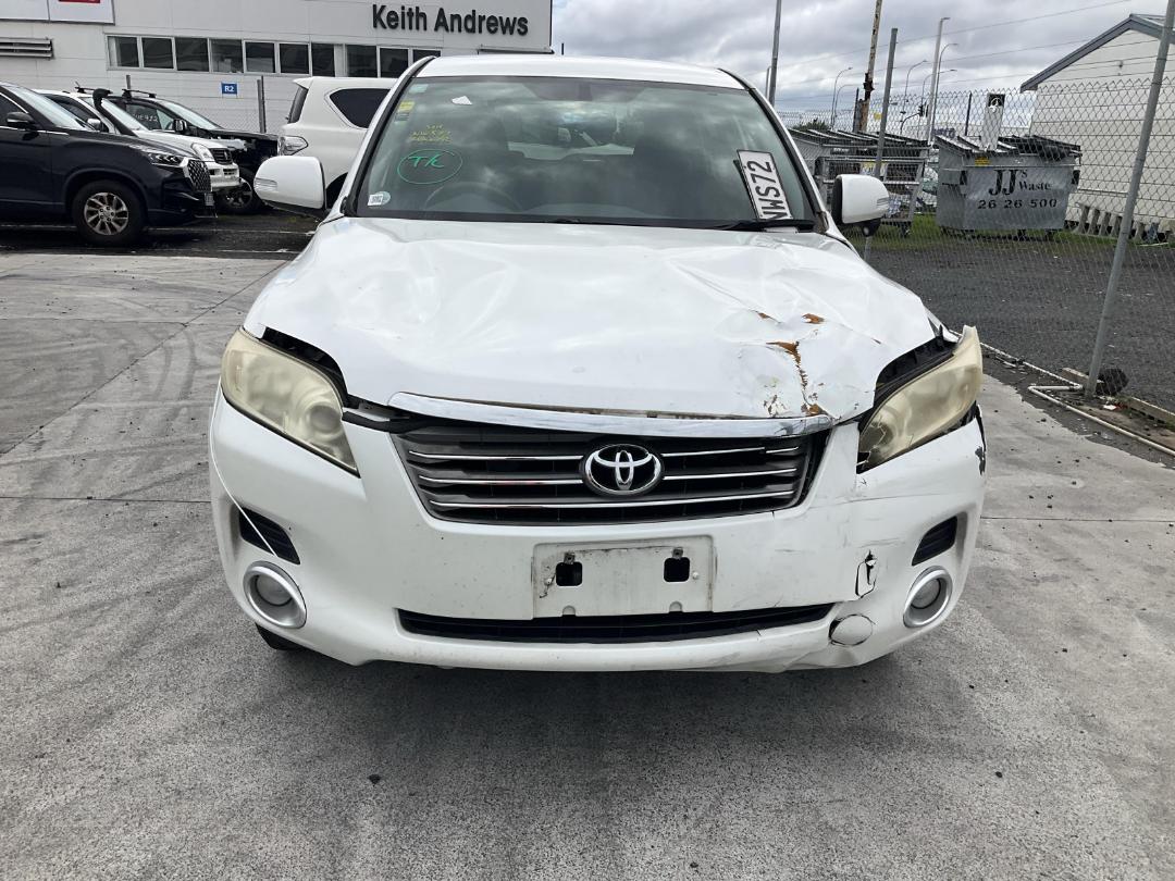 Photo '4' of Toyota Vanguard