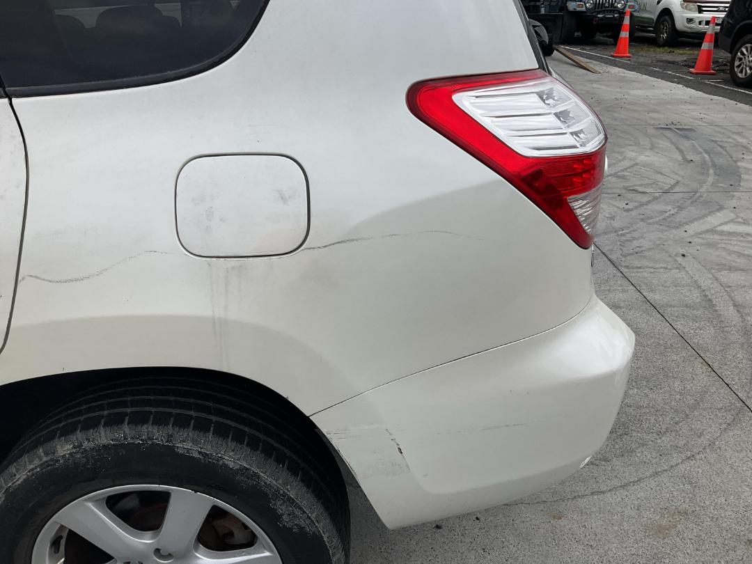 Photo '13' of Toyota Vanguard