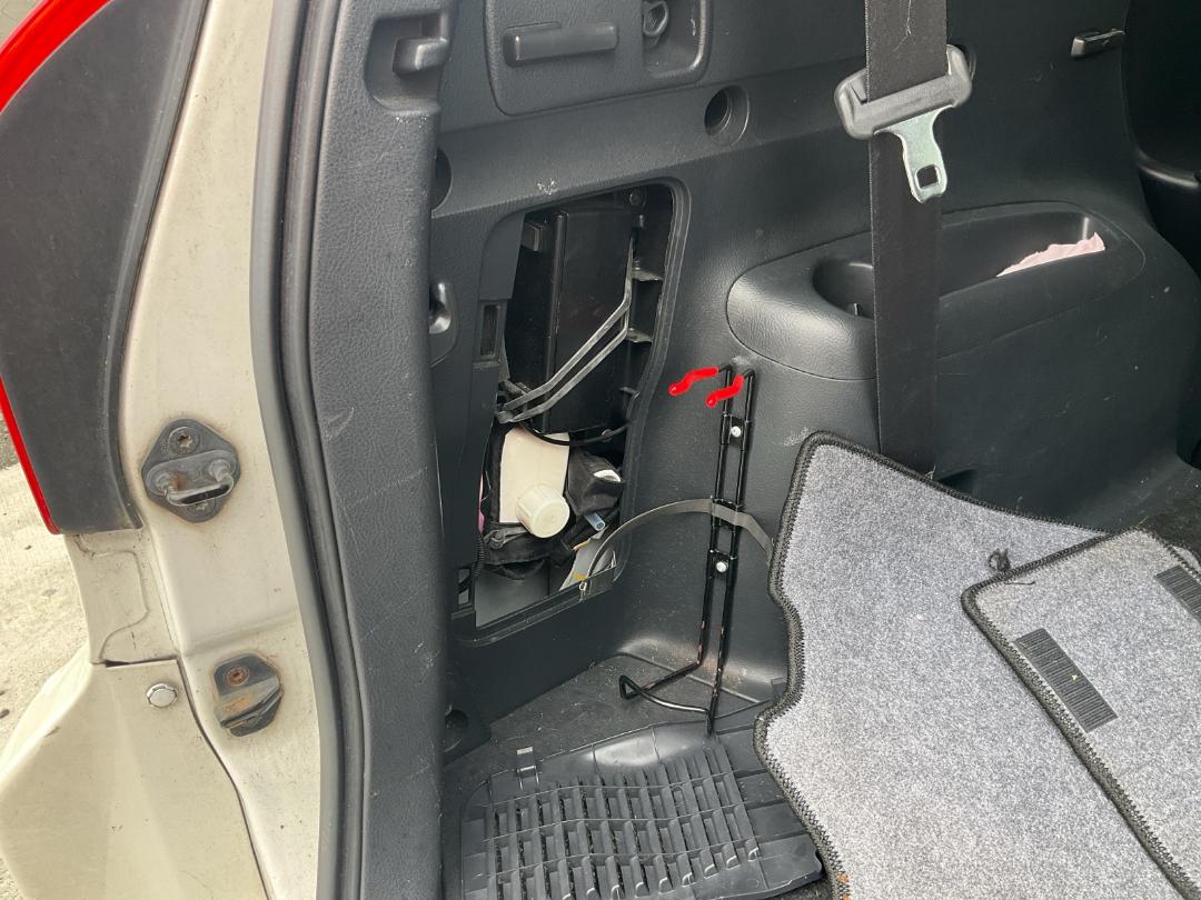 Photo '20' of Toyota Vanguard