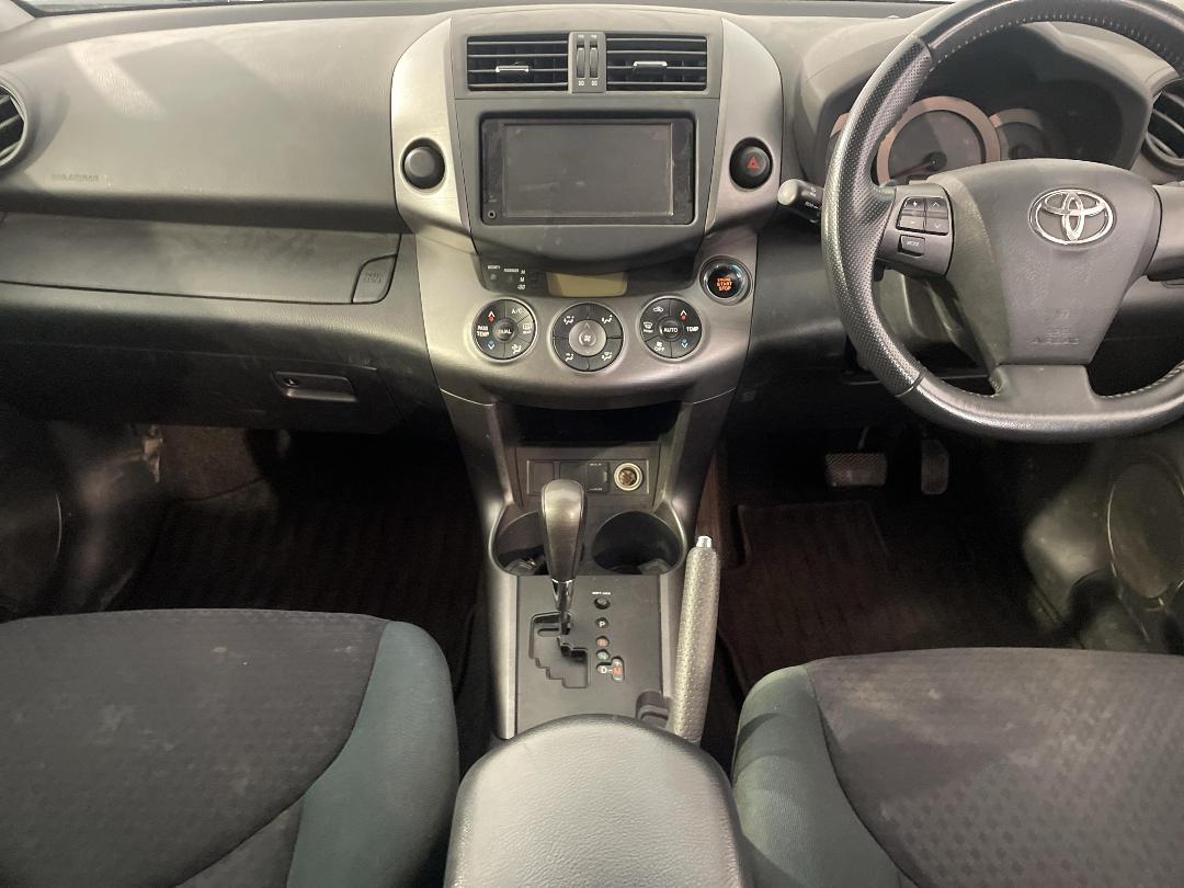 Photo '18' of Toyota Vanguard