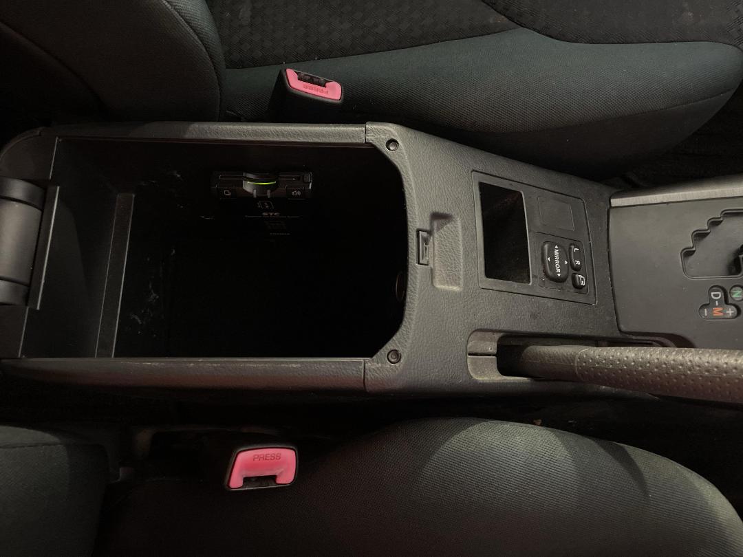 Photo '30' of Toyota Vanguard