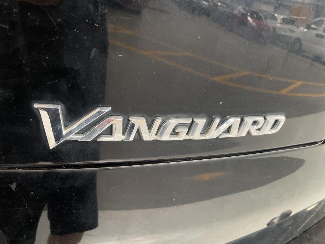 Photo '33' of Toyota Vanguard