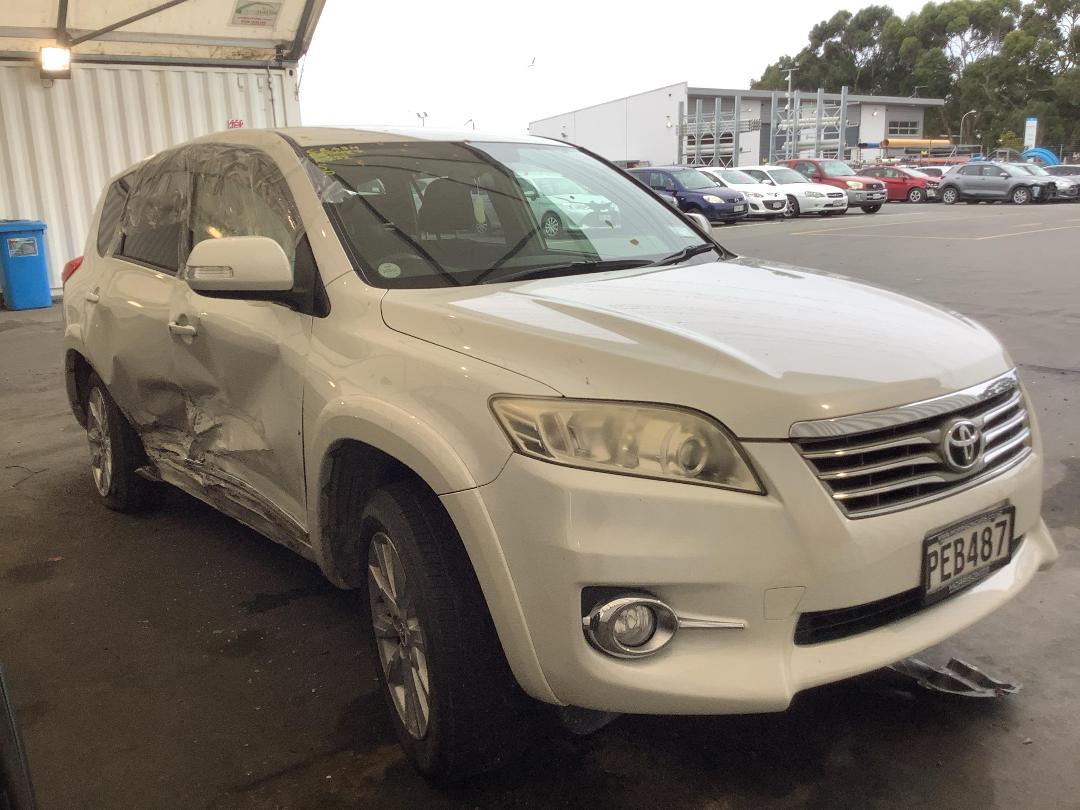 Photo '2' of Toyota Vanguard Photo '2' of Toyota Vanguard