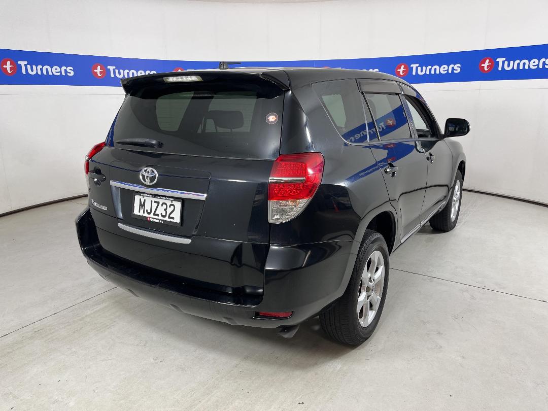 Photo '7' of Toyota Vanguard Photo '7' of Toyota Vanguard