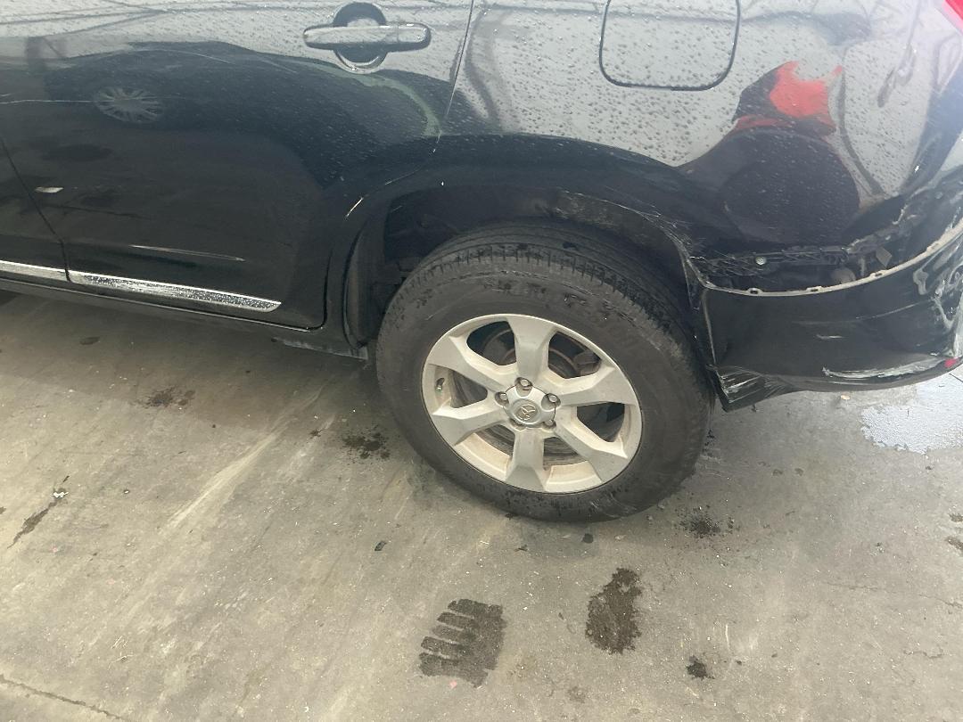 Photo '9' of Toyota Vanguard