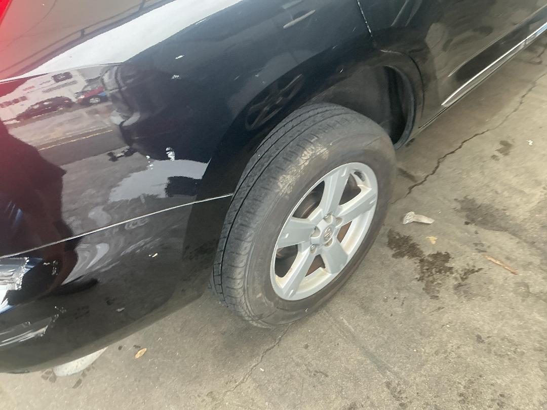 Photo '12' of Toyota Vanguard