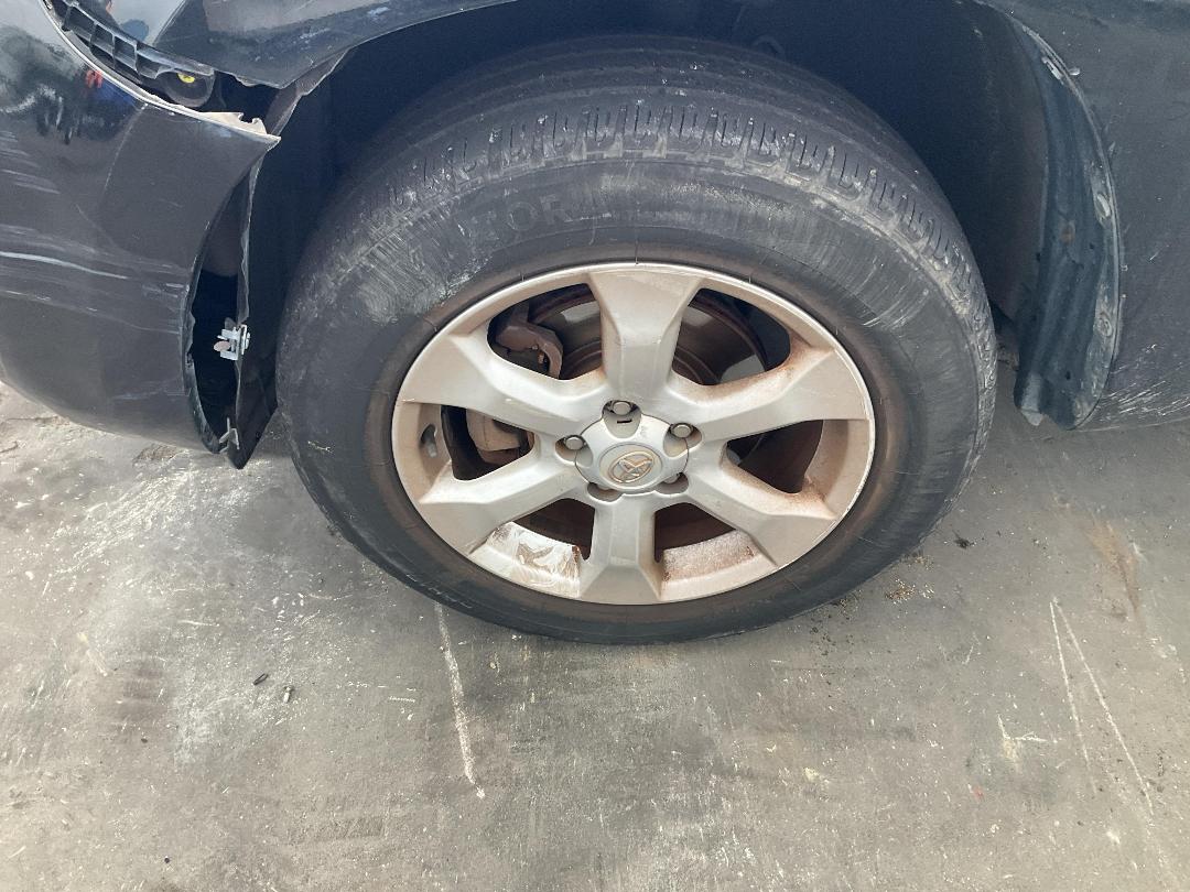 Photo '11' of Toyota Vanguard Photo '11' of Toyota Vanguard