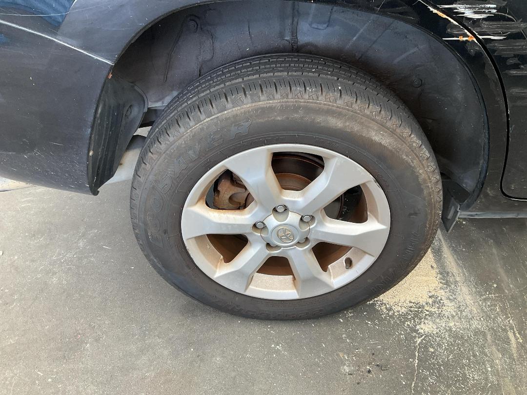 Photo '24' of Toyota Vanguard Photo '24' of Toyota Vanguard