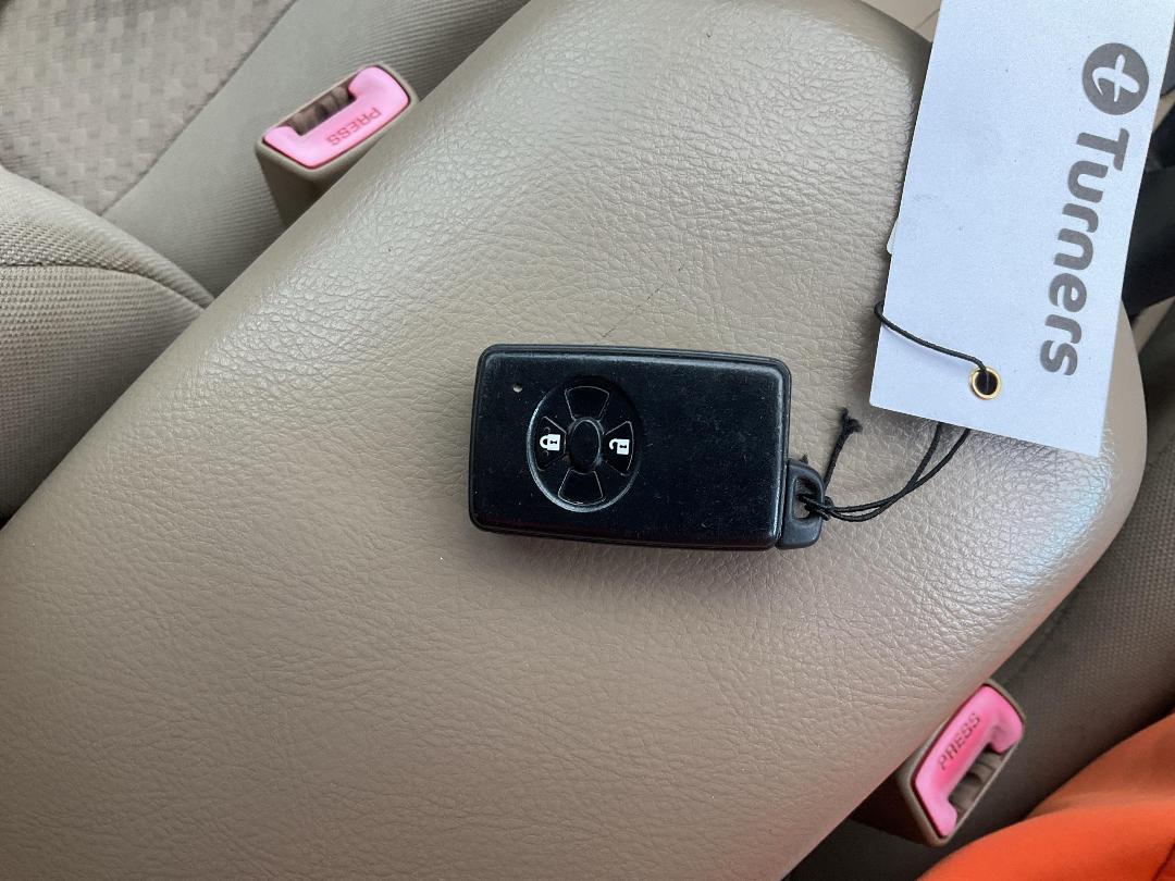 Photo '33' of Toyota Vanguard Photo '33' of Toyota Vanguard