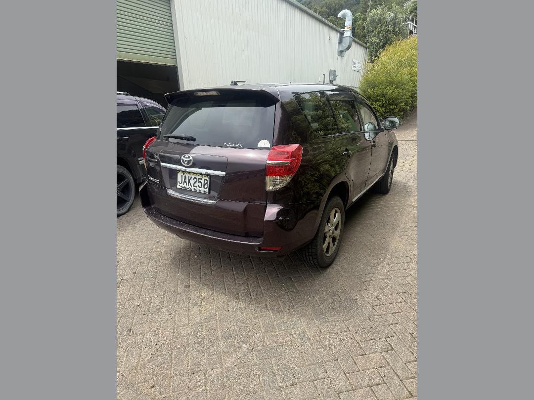 Photo '8' of Toyota Vanguard Photo '8' of Toyota Vanguard