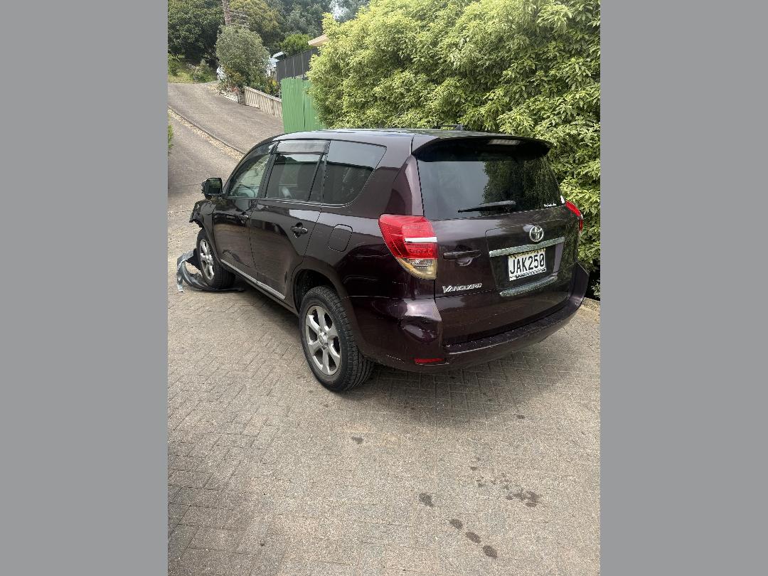 Photo '9' of Toyota Vanguard Photo '9' of Toyota Vanguard