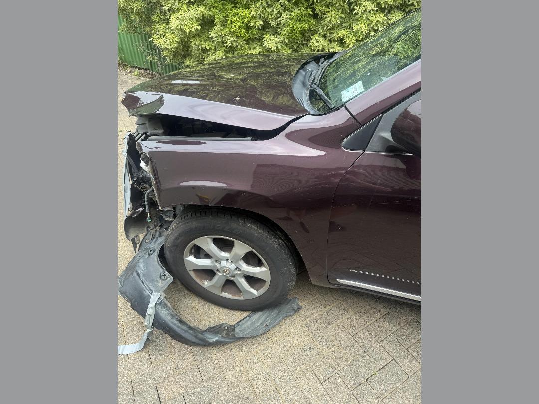 Photo '2' of Toyota Vanguard Photo '2' of Toyota Vanguard