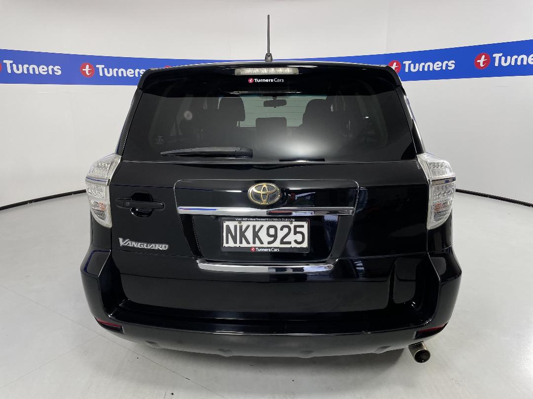 Photo '6' of Toyota Vanguard