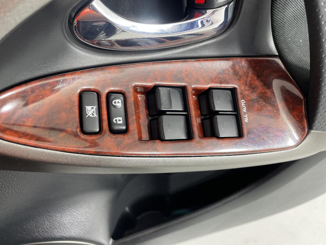 Photo '24' of Toyota Vanguard